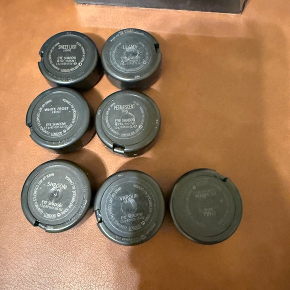 MAC Cosmetics - Picture 2 of 2